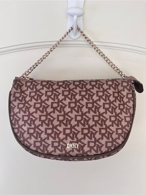 DKNY Signature Monogram Chain Shoulder Bag | Baguette | Y2K | City Girl